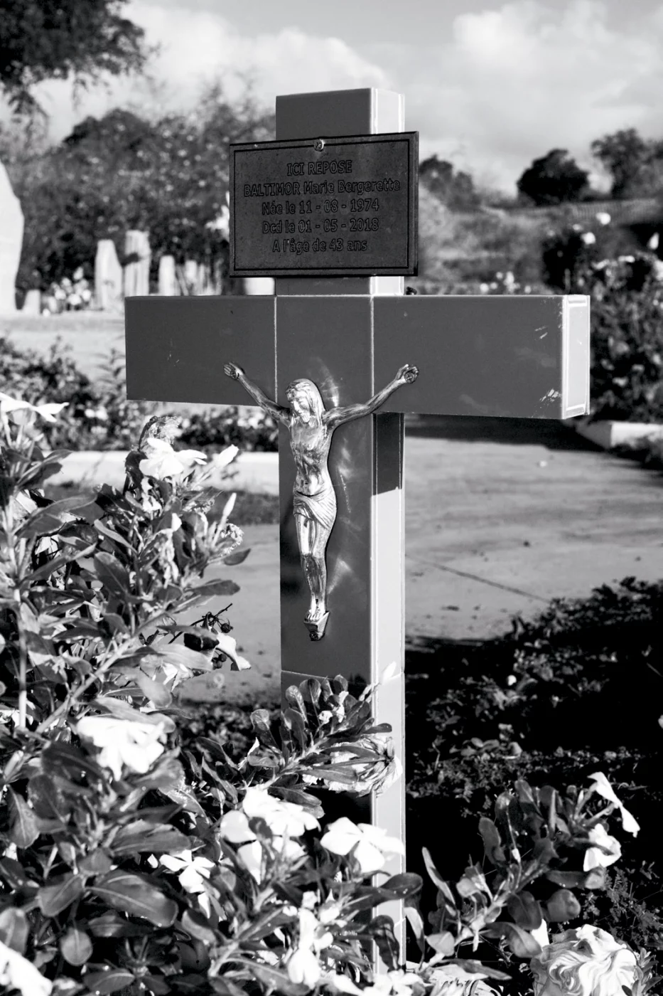 Laia Abril. Case 5 Marie Bergerette Baltimor, RIP 1974 / 2018, Paysager cemetery, from Feminicides series, 2019. Courtesy of the artist.