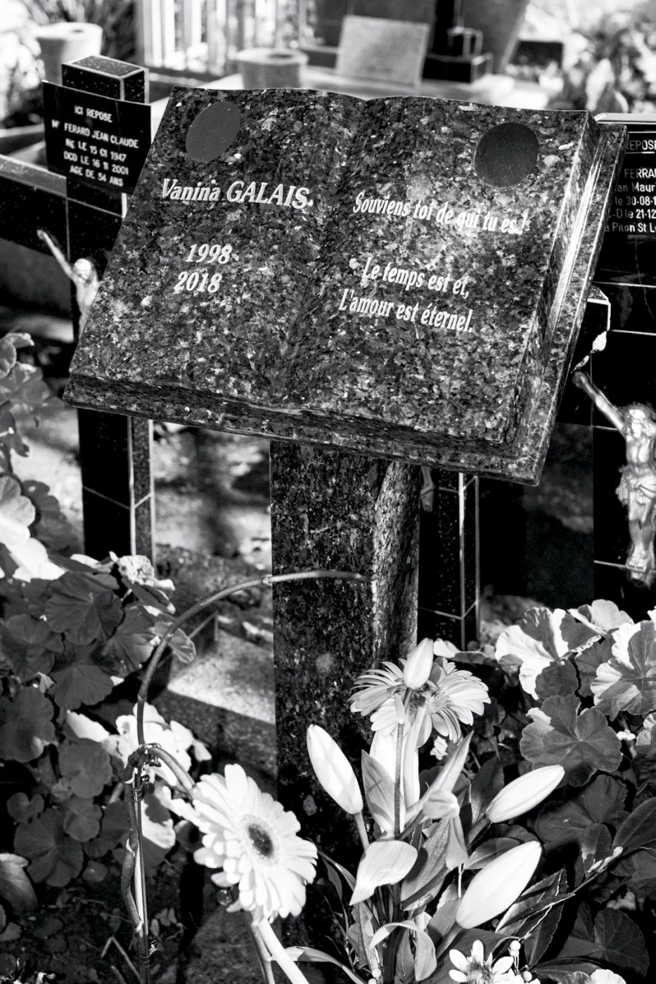 Laia Abril. Case 1 Vanina Galais, RIP 1998 / 2018, Saint Leu cemetery, from Feminicides series, 2019. Courtesy of the artist.